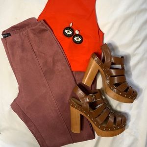 Active USA Woman’s Mauve Suede Pant